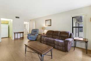 2703 Sw Matheson Ave - Photo 1 of 1