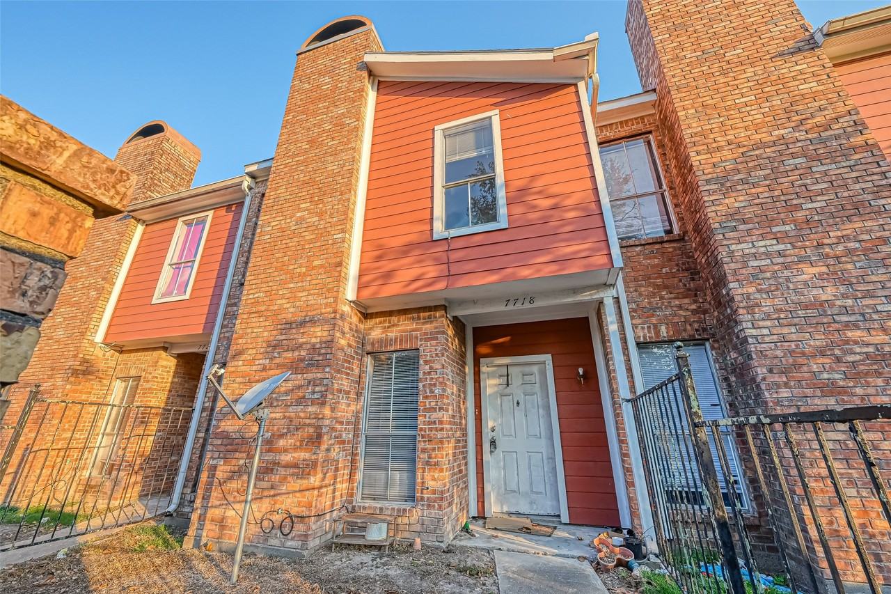 7726 W Gulf Bank Rd #7726 - Photo 6 of 8