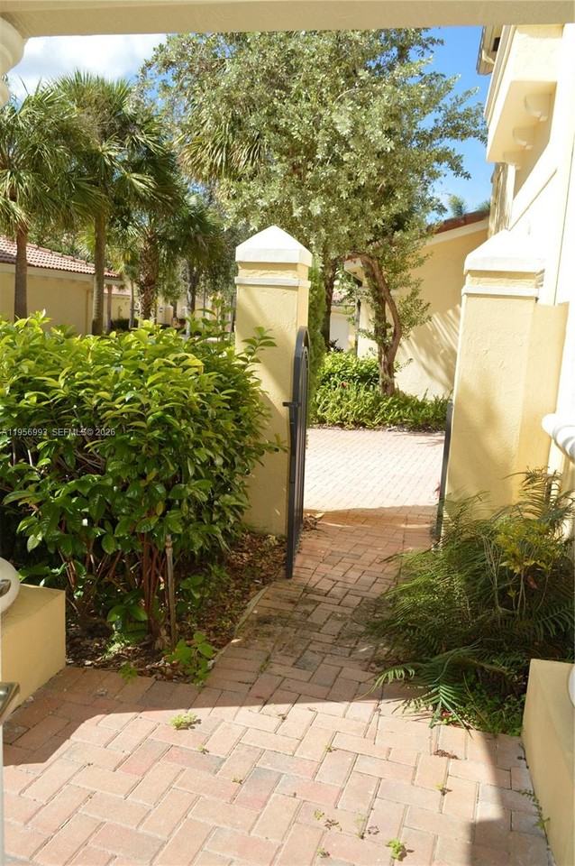 1591 Passion Vine Cir #1591-102 - Photo 3 of 17