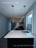 featured image of 486 Mercer St #3RM