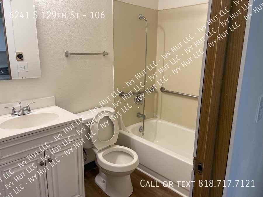 6241 S 129th St #106 - Photo 5 of 7