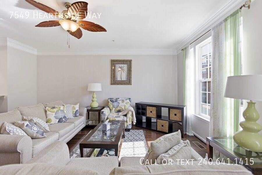 7549 Hearthside Way - Photo 2 of 32