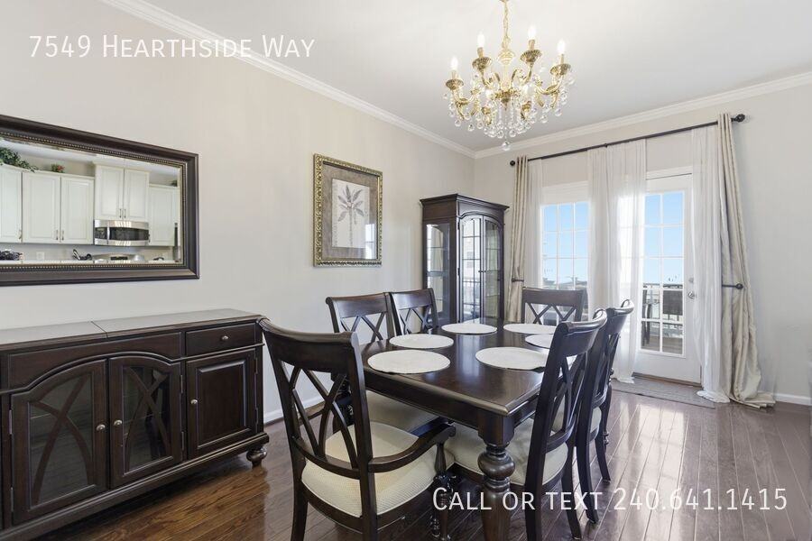 7549 Hearthside Way - Photo 5 of 32