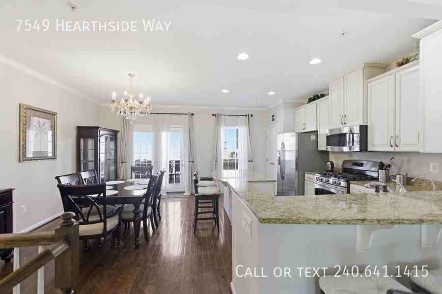 7549 Hearthside Way - Photo 7 of 32