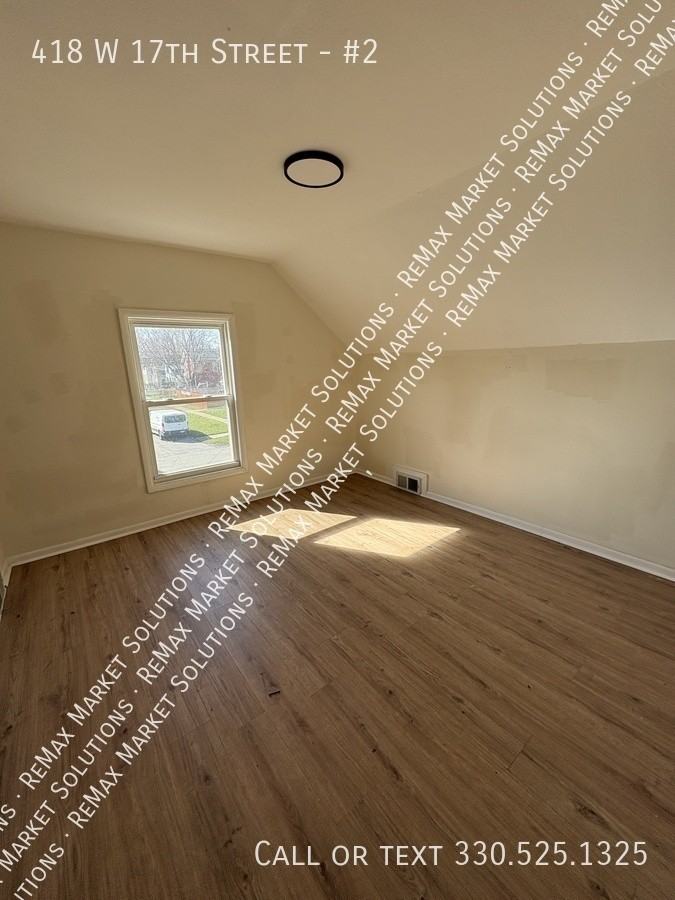 418 W 17th St #2 - Photo 3 of 14