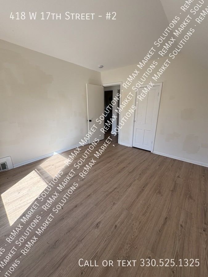 418 W 17th St #2 - Photo 6 of 14