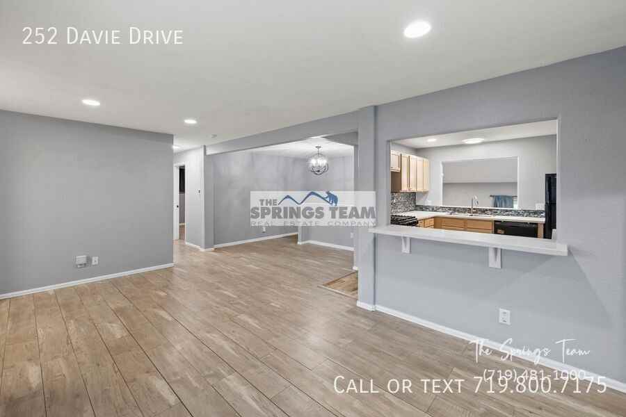 252 Davie Dr - Photo 6 of 43