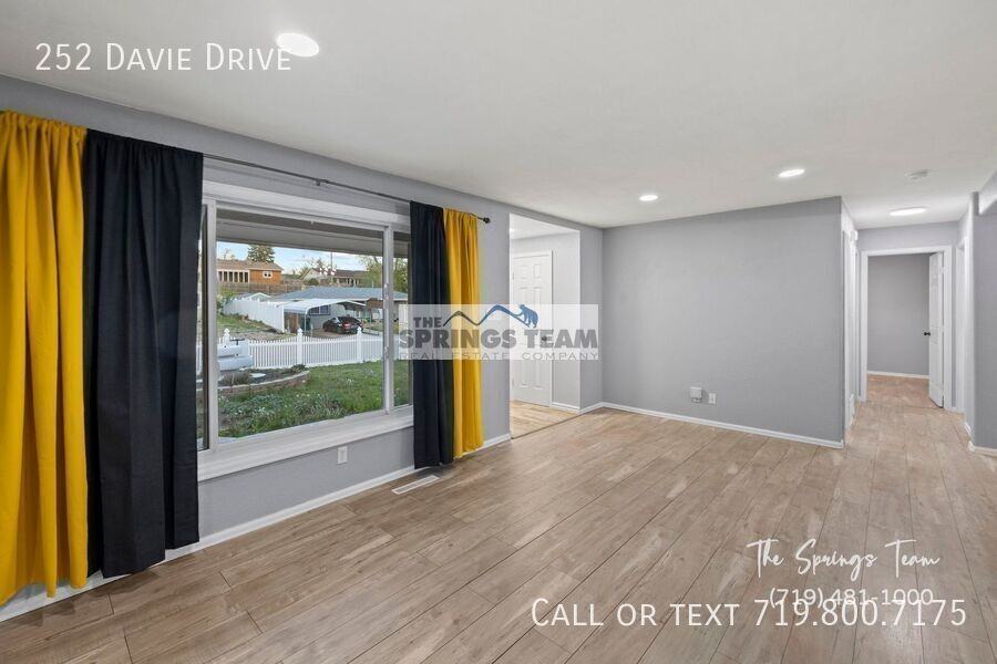 252 Davie Dr - Photo 7 of 43