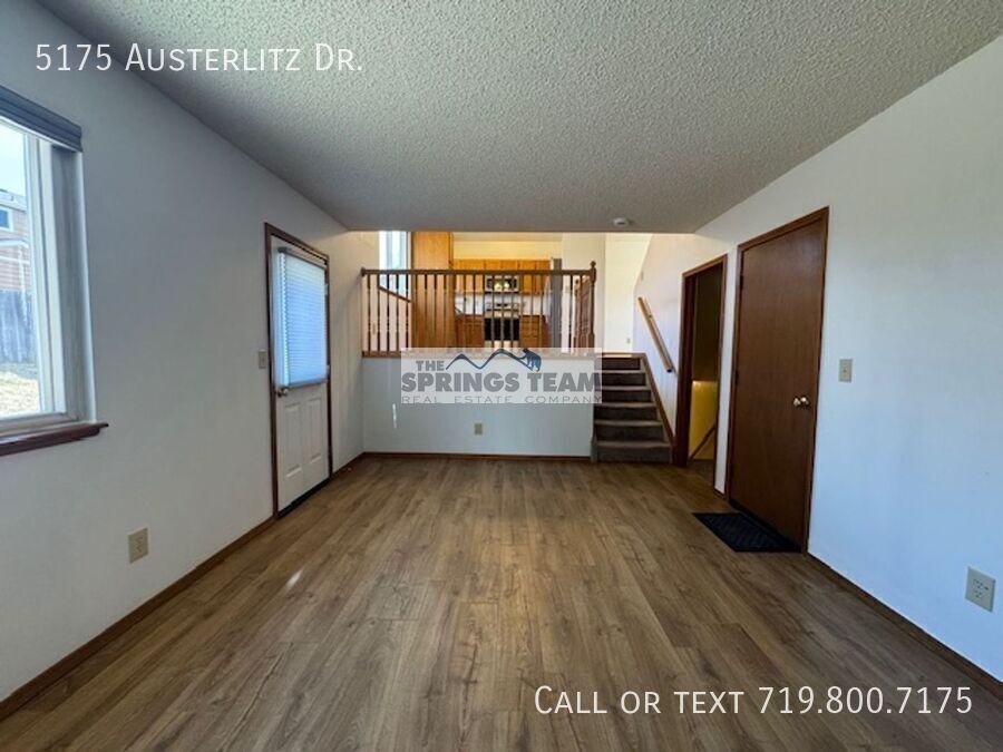 5175 Austerlitz Dr - Photo 7 of 23