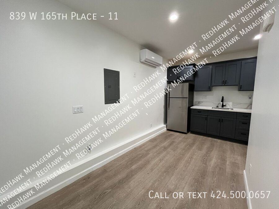 839 W 165th Pl #11 - Photo 4 of 7