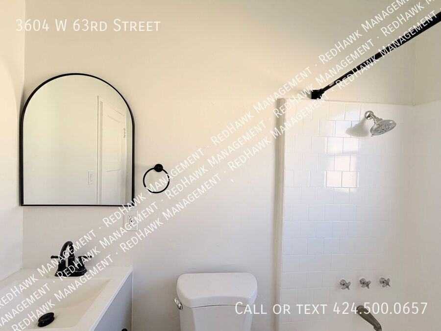 3604 W 63rd St - Photo 5 of 9