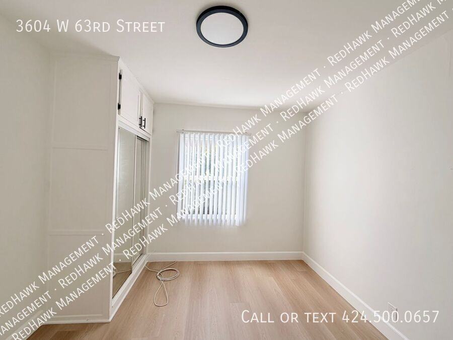 3604 W 63rd St - Photo 7 of 9