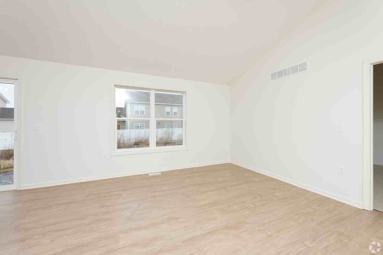 80 Arthurian Way - Photo 4 of 6