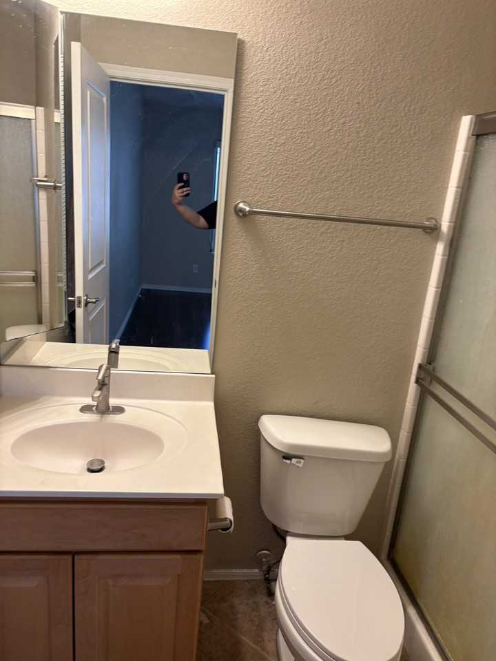 7801 North 44th DriveUnit 1094 #1 - Photo 5 of 11