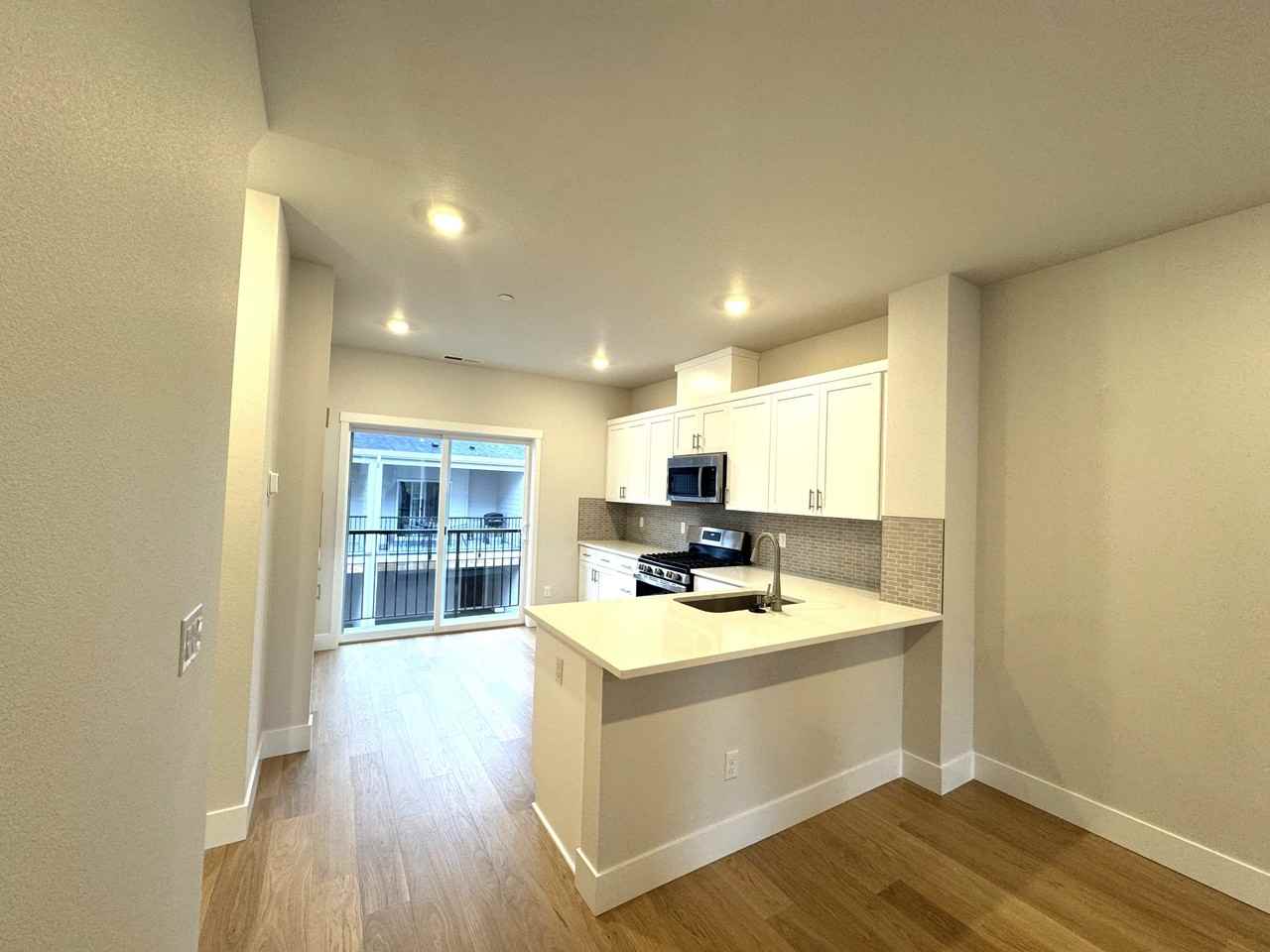 15083 Nw Ethel Ln #1 - Photo 5 of 25