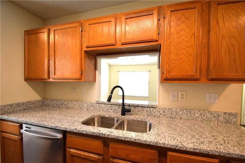 207 Se 16th St - Photo 7 of 20