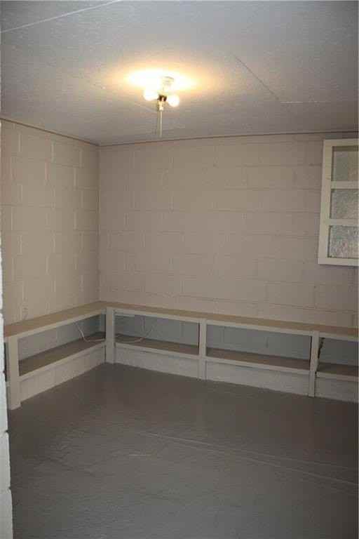 620 N Leverett Ave - Photo 3 of 6