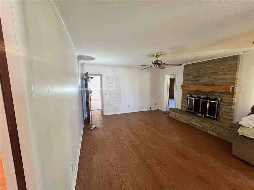 1402 Westwood Ave - Photo 5 of 13