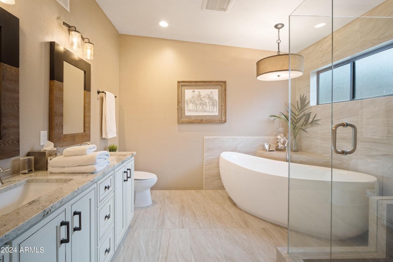 37222 N Tom Darlington Dr Unit 18 - Photo 7 of 24