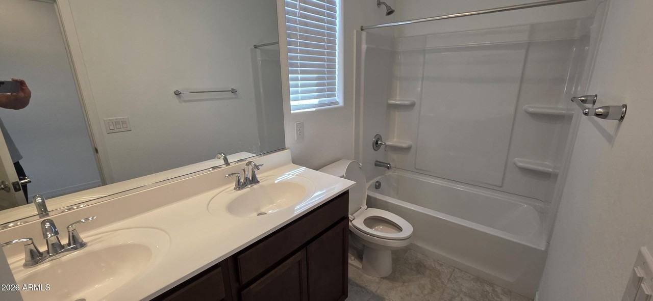 14759 W Soft Wind Dr - Photo 7 of 34