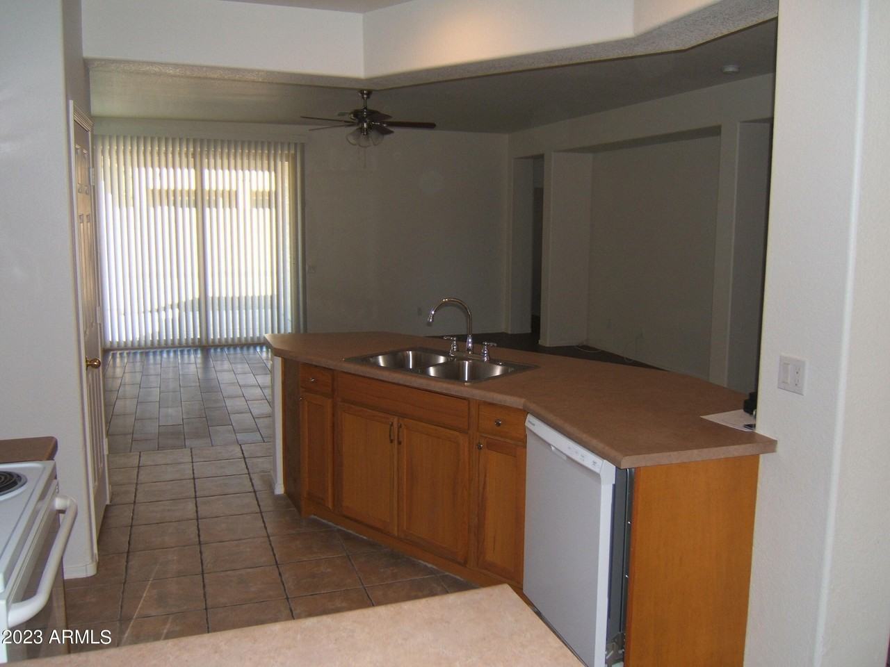 9238 W Milkweed Loop - Photo 4 of 11