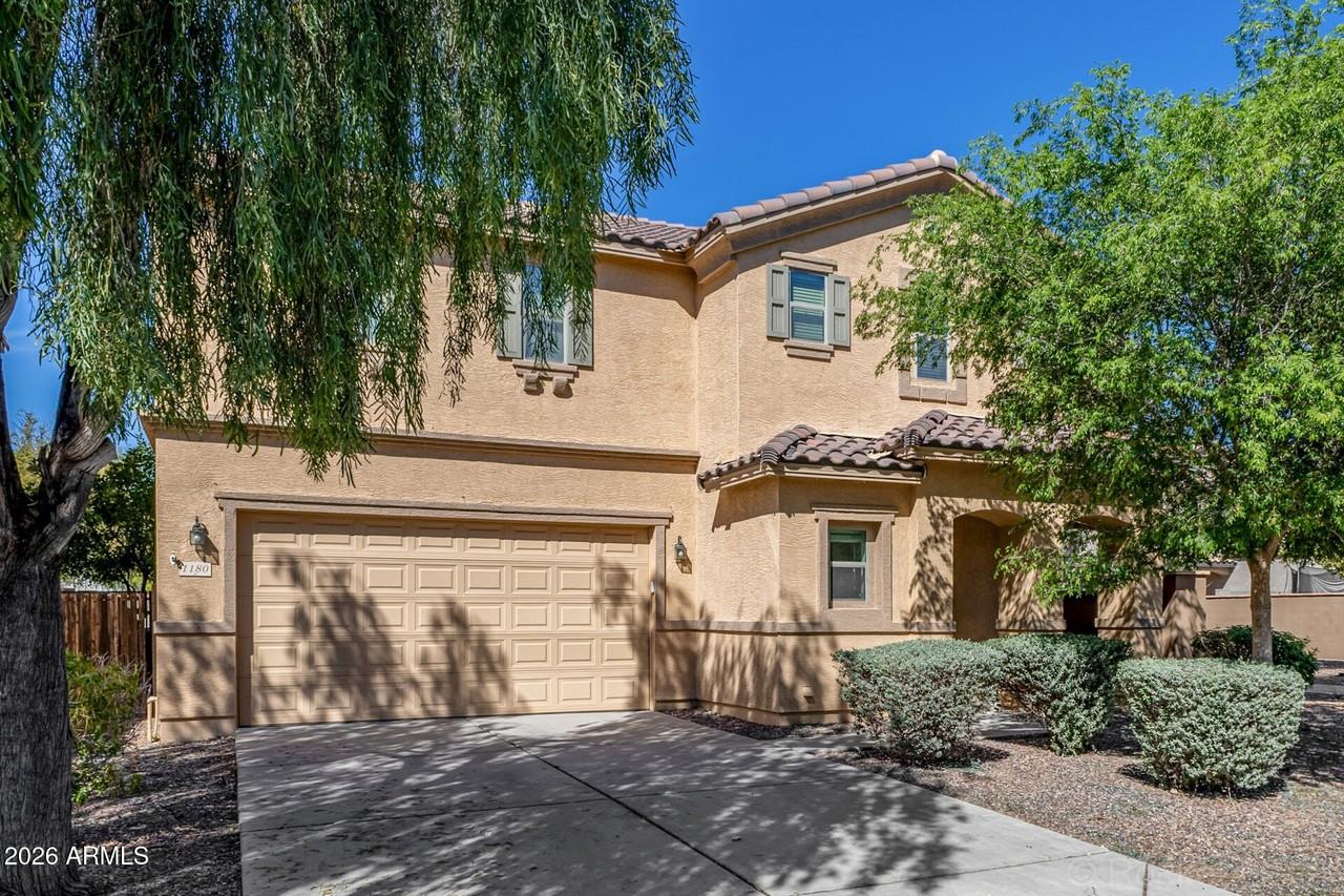 1180 E Buffalo St - Photo 4 of 40