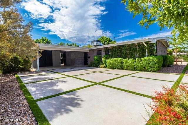 6845 E Earll Dr - Photo 2 of 31