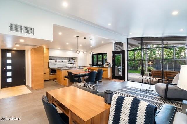 6845 E Earll Dr - Photo 6 of 31