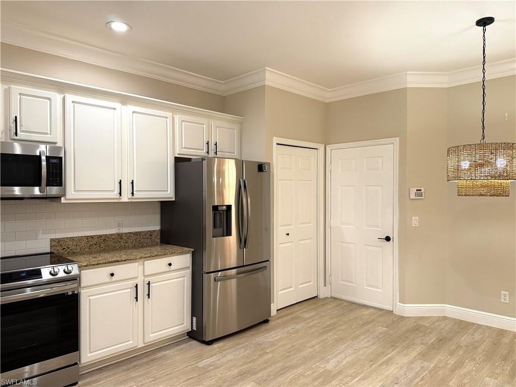 9723 Heatherstone Lake Ct #5 - Photo 5 of 32