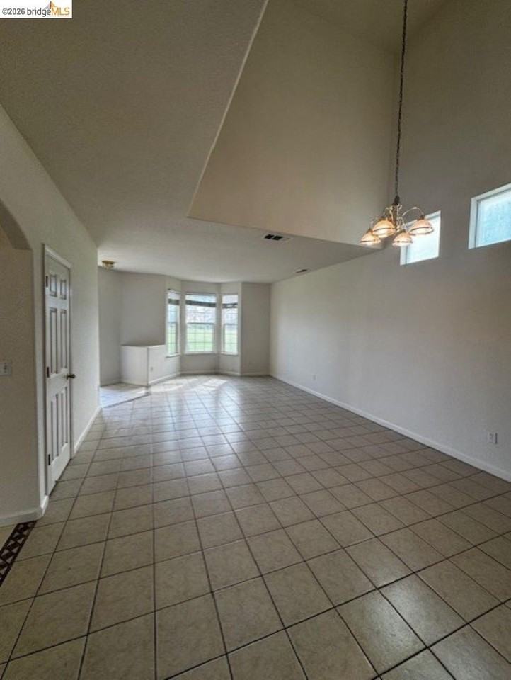 8224 Shay Cir - Photo 6 of 38