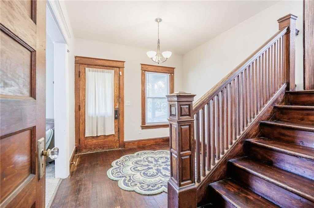 890 Goodman St S - Photo 4 of 11