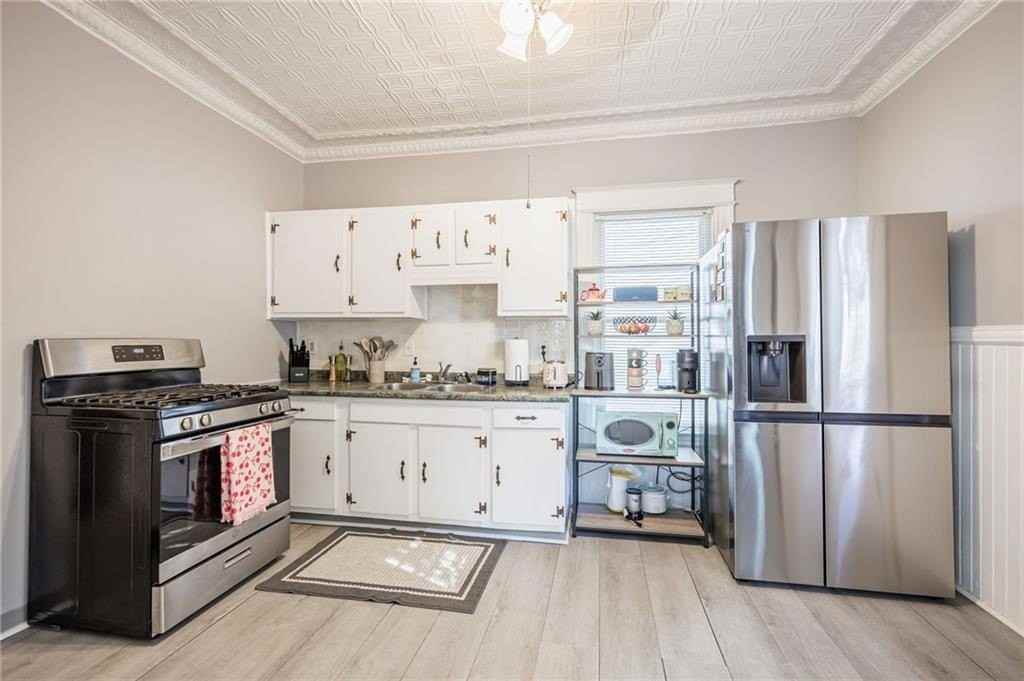 890 Goodman St S - Photo 6 of 11