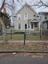 21 Gardiner Park unit: Upper - Photo 1 of 1