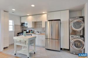 featured image of 2420 Barracks Pl #4