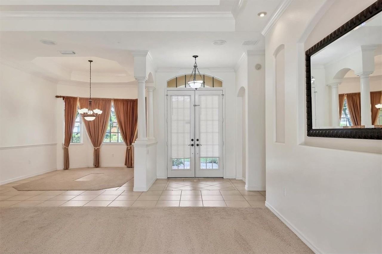 4920 Old Oakleaf Dr - Photo 5 of 32