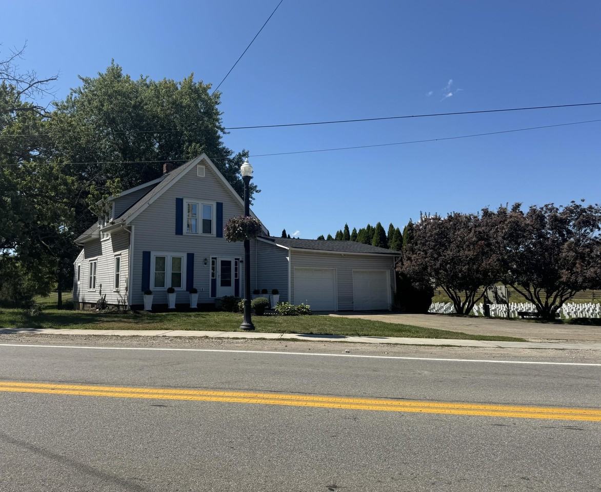 79 W Cherry St - Photo 2 of 18