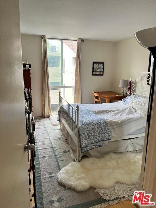 1885 Veteran Ave Apt 305 - Photo 3 of 16