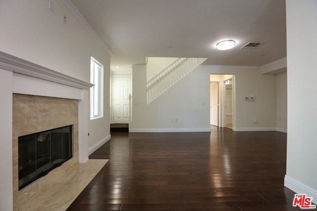 1171 Franklin St Unit 103 - Photo 5 of 34