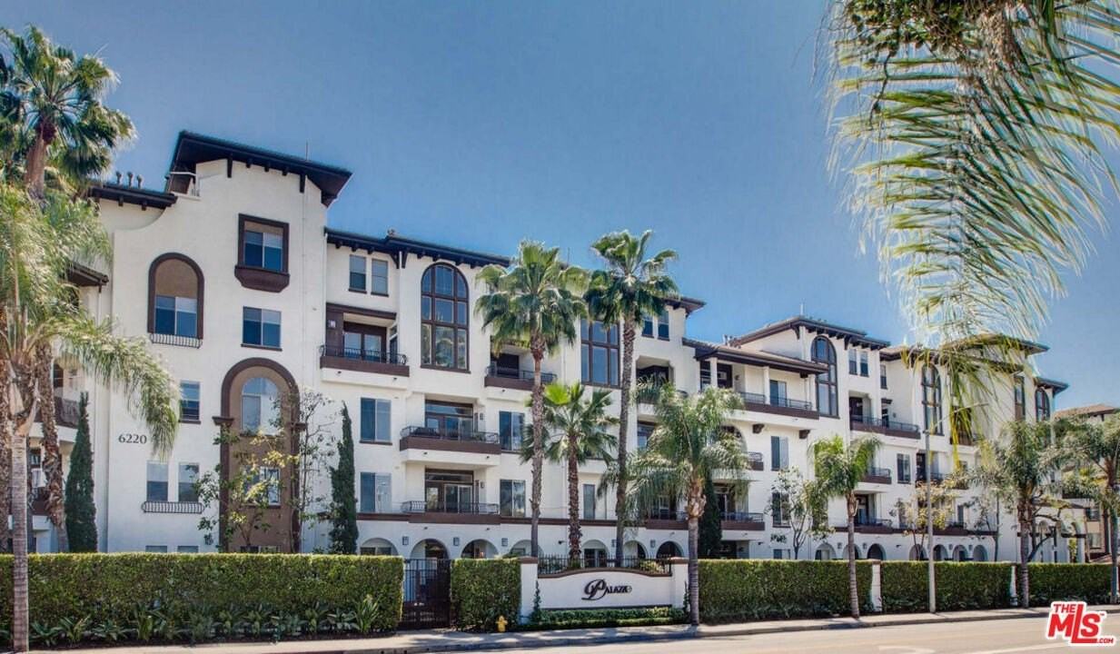 6280 W 3rd St Apt 422 - Photo 6 of 7