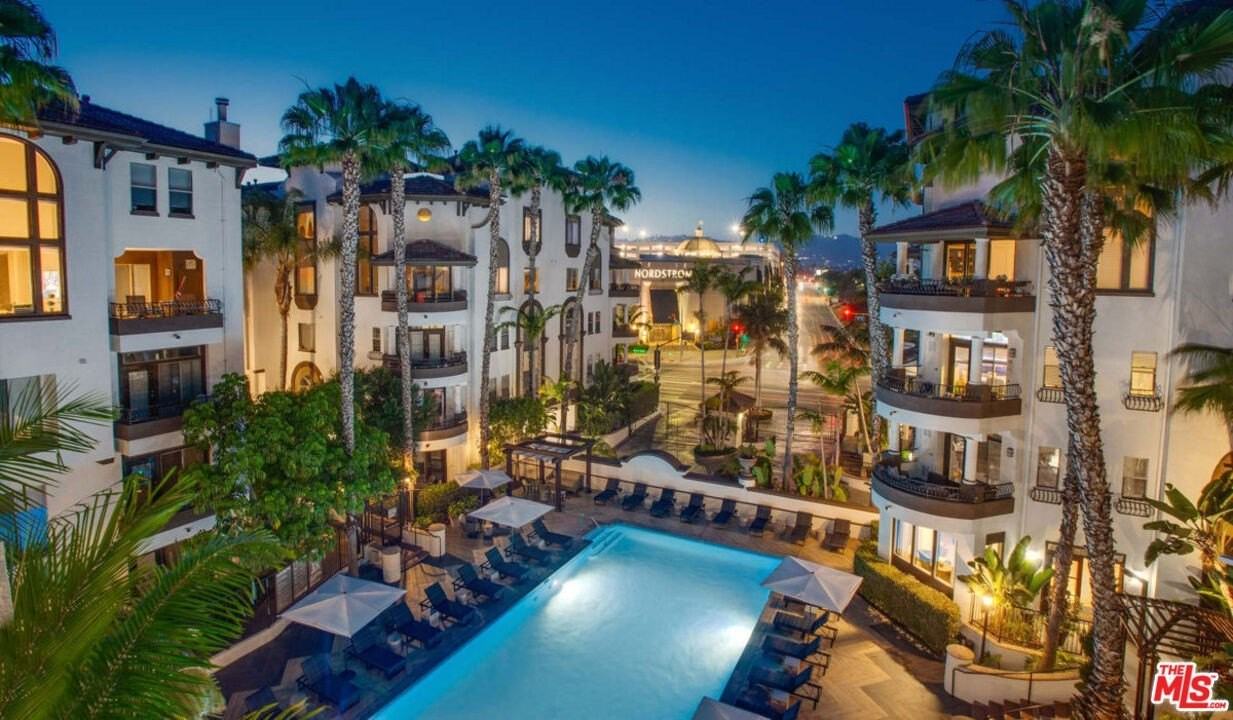 6280 W 3rd St Apt 422 - Photo 7 of 7