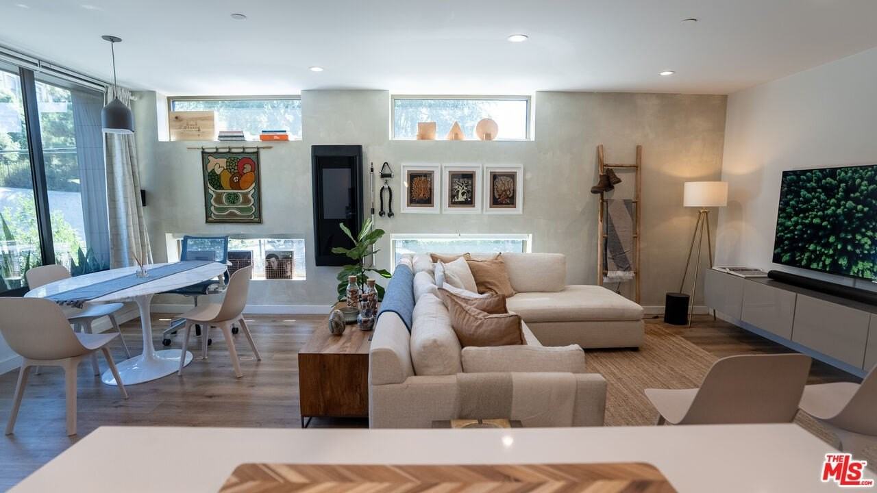 2811 Waverly Dr Apt 1 - Photo 4 of 19