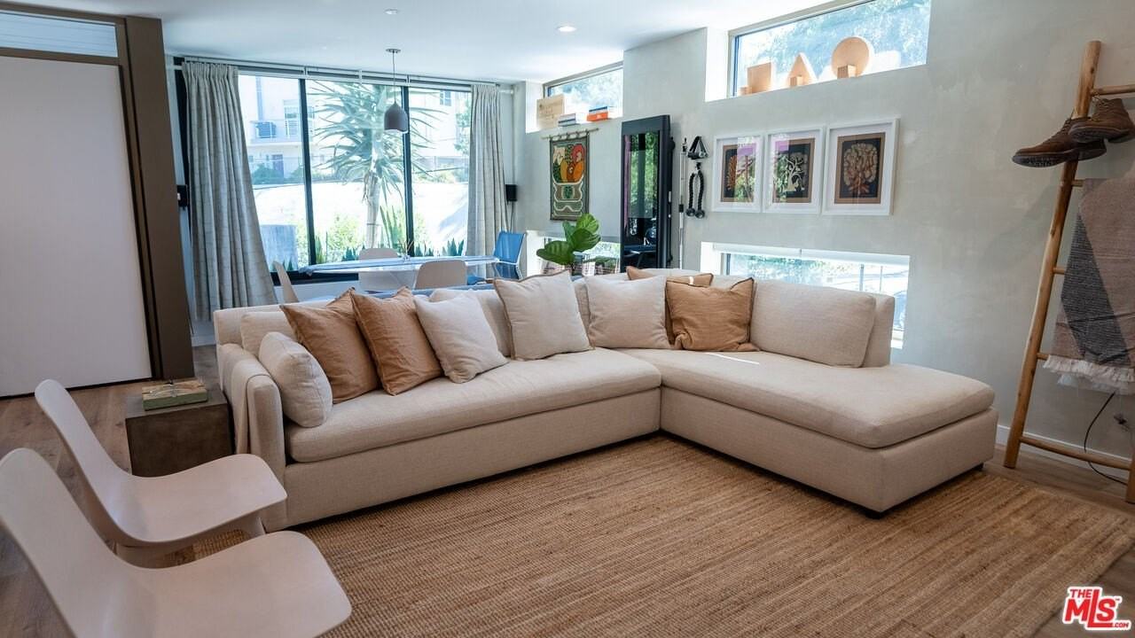 2811 Waverly Dr Apt 1 - Photo 5 of 19