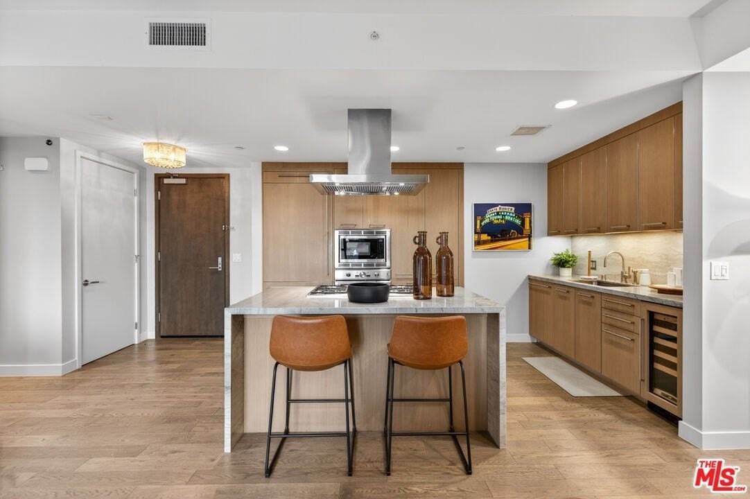 1755 Ocean Ave Apt 702 - Photo 4 of 48