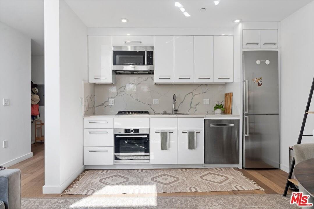 507 N Orlando Ave Apt 103 - Photo 2 of 29