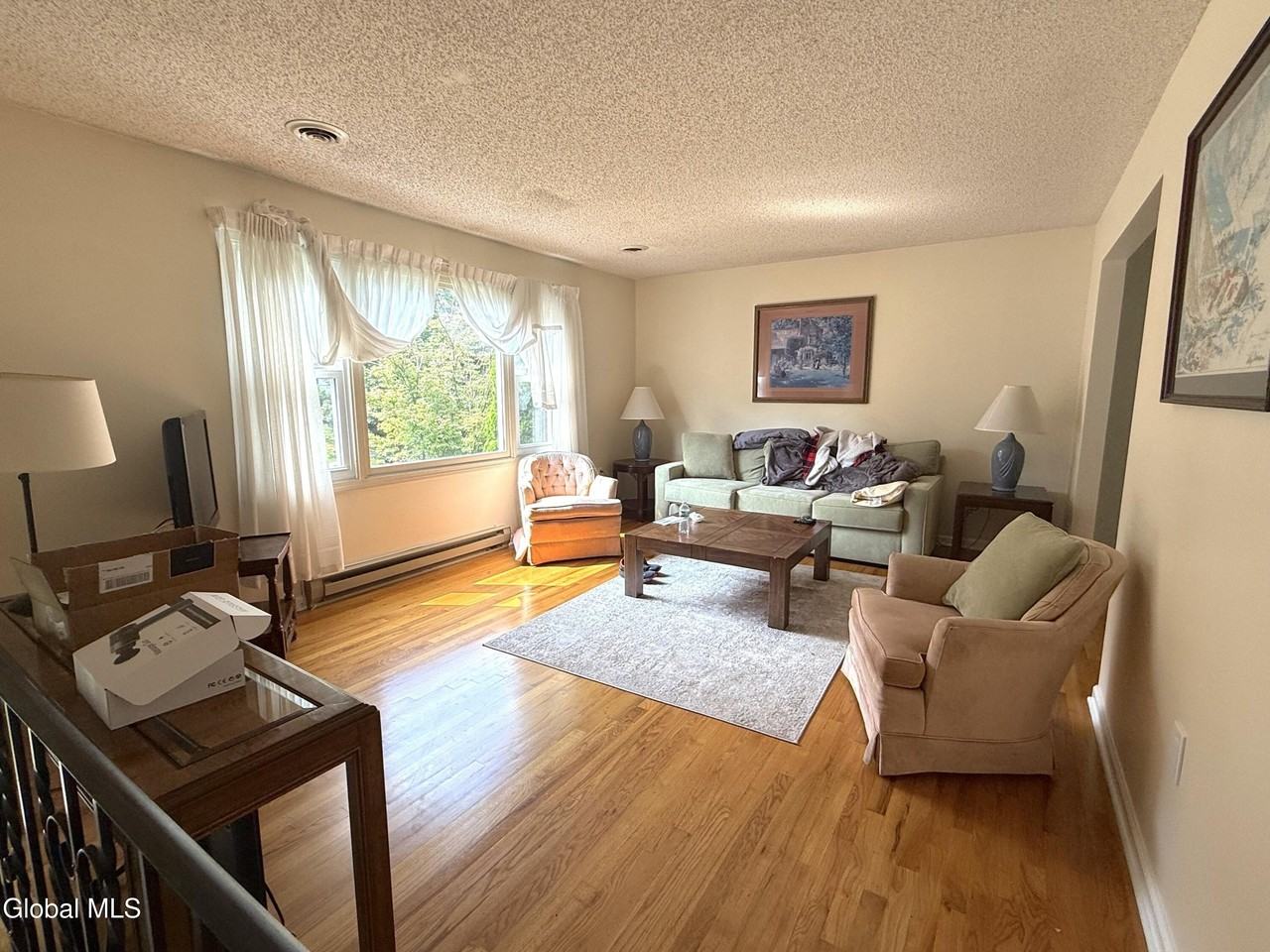 12 Lakewood Dr - Photo 2 of 26