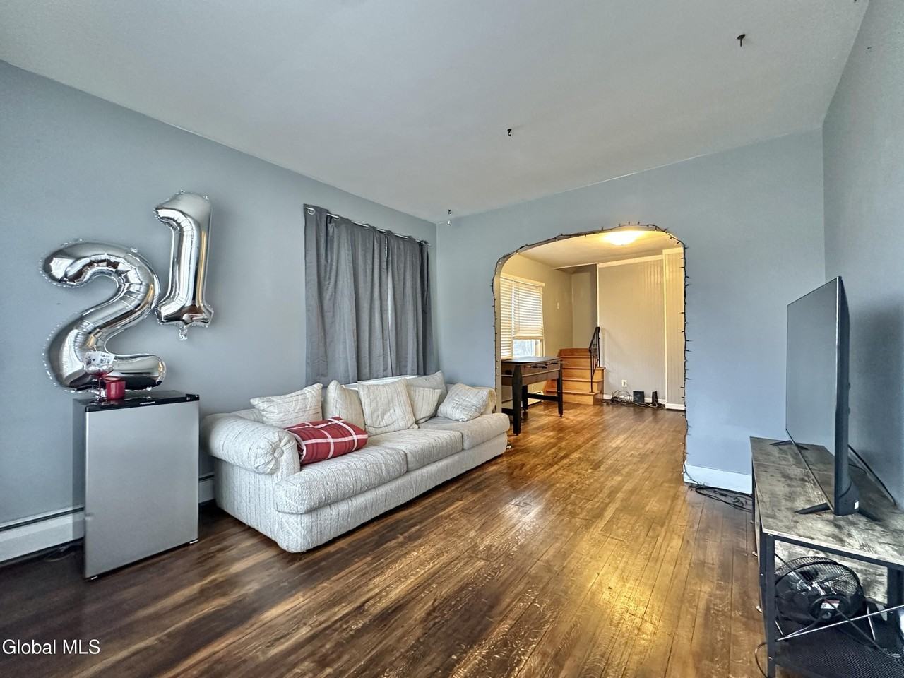 36 Daytona Ave - Photo 3 of 20