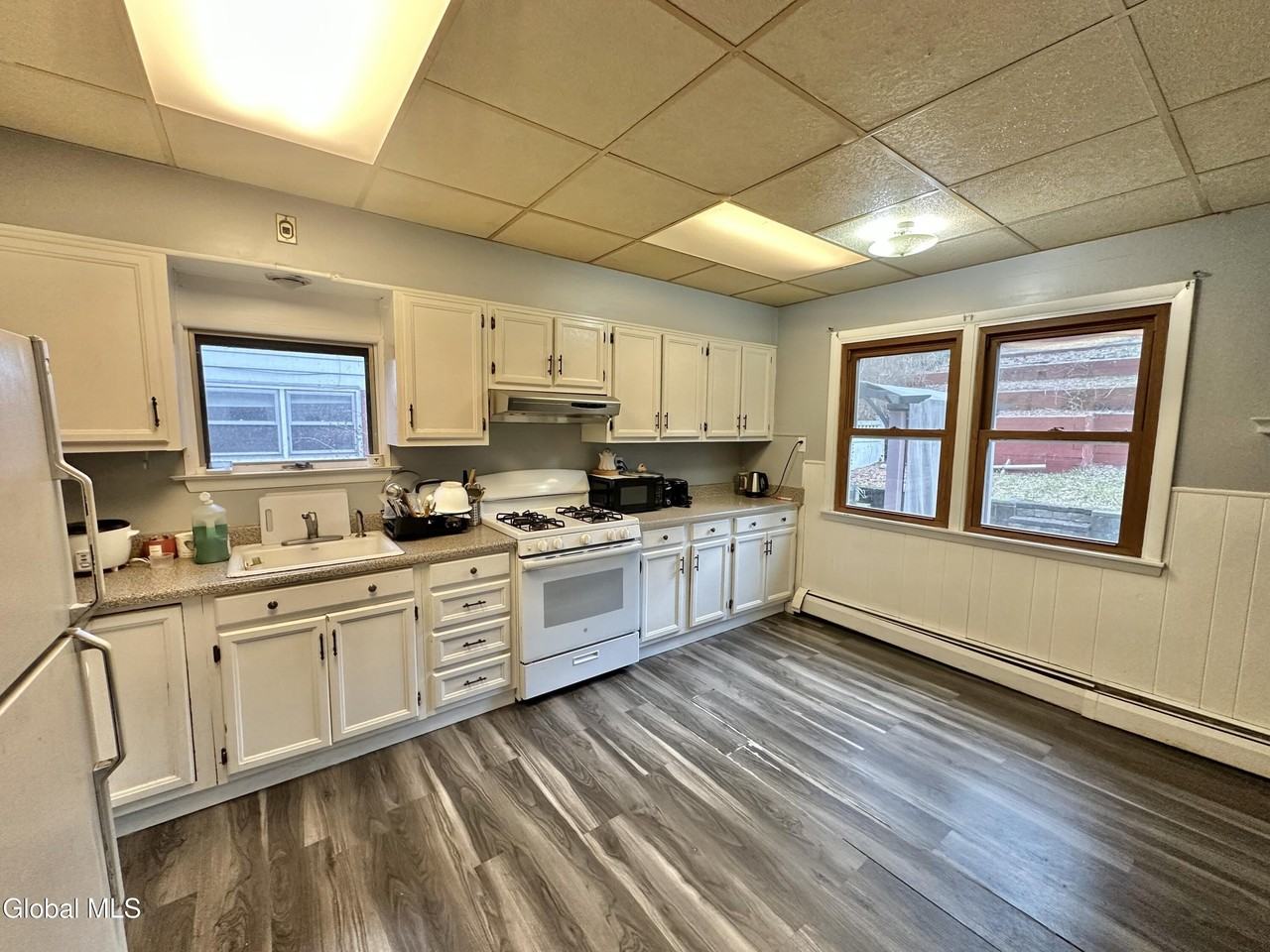 36 Daytona Ave - Photo 7 of 20