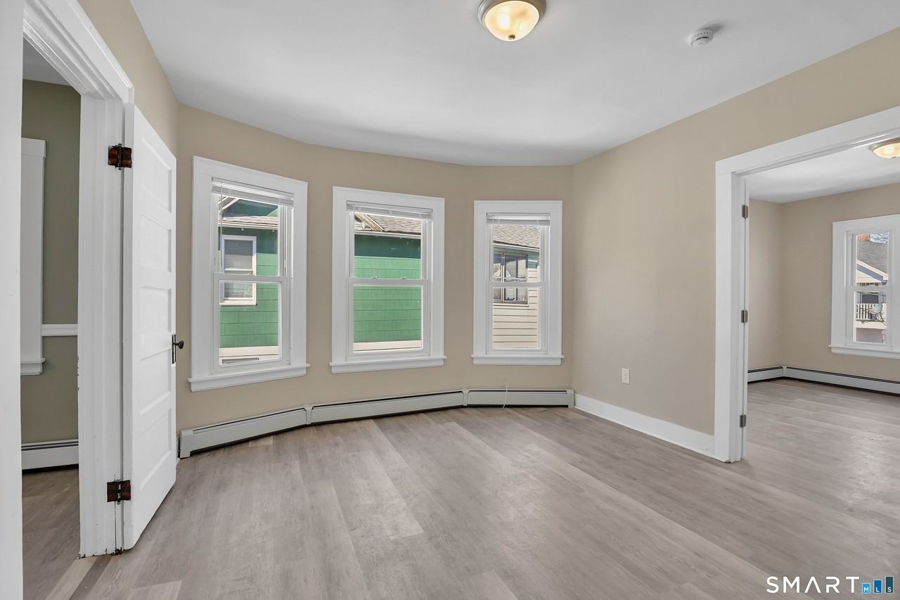 23 Day St - Photo 7 of 10