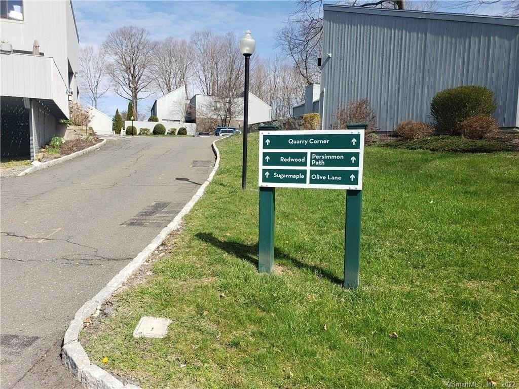 7 Redwood Ln Unit 7 - Photo 2 of 20