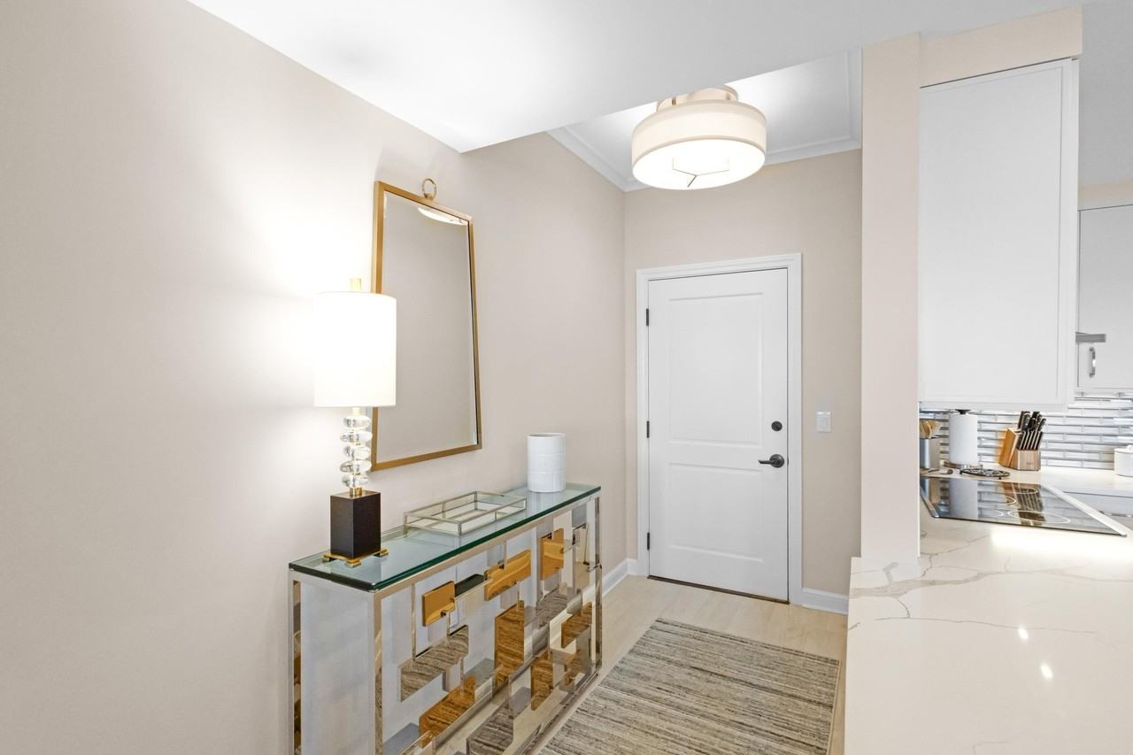 8708 Anchorage Dr - Photo 2 of 38